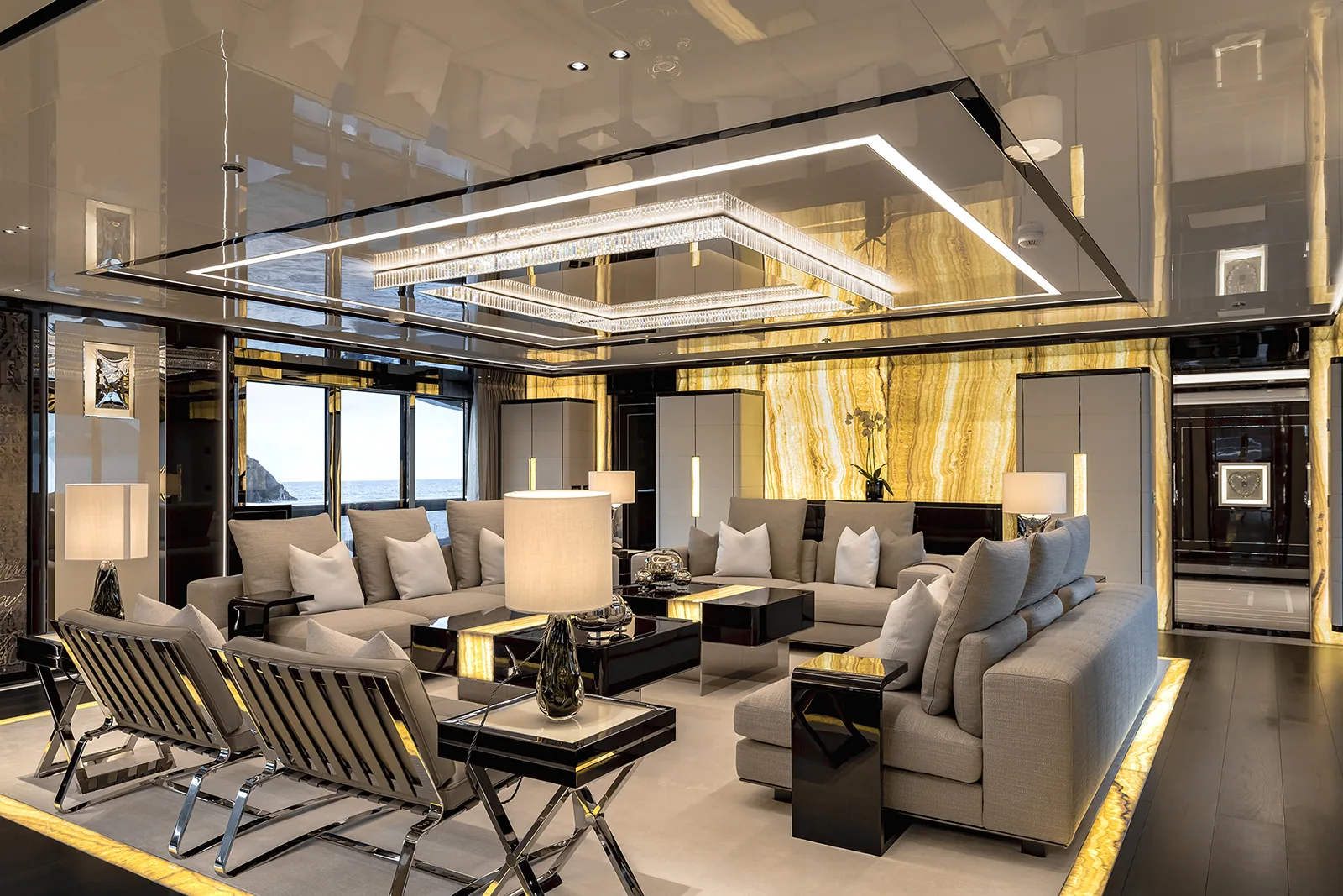 RESILIENCE - photo 23 location yacht Monaco