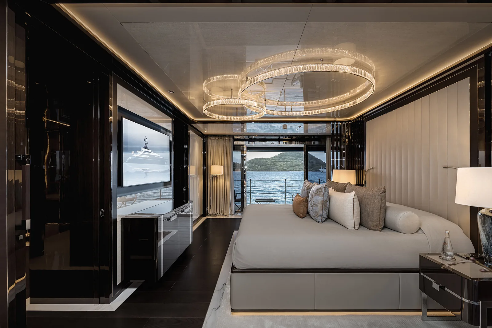 RESILIENCE - photo 26 location yacht Monaco