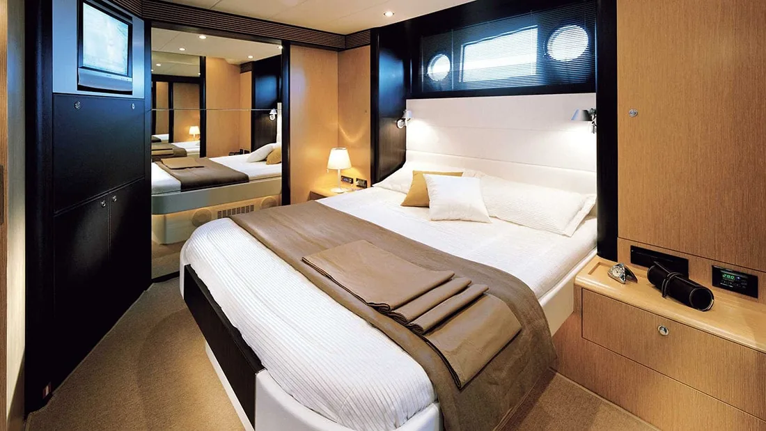 RIVA VERTIGO 63 - photo 5 location yacht Monaco
