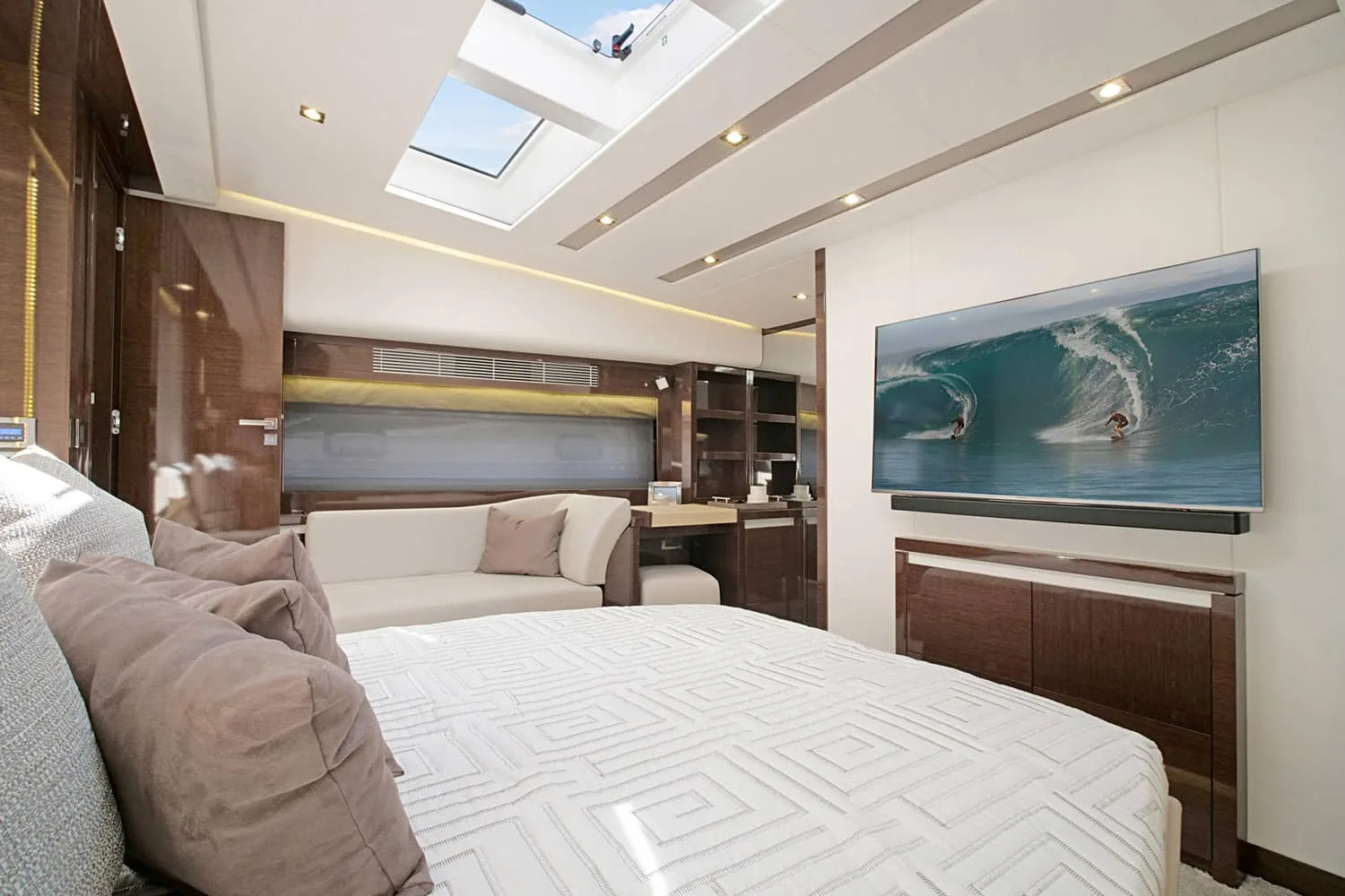 ROMY ONE - photo 21 location yacht Monaco