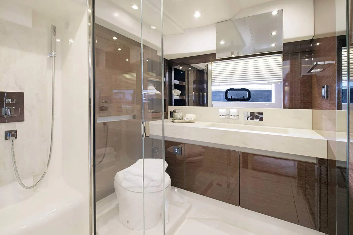 ROMY ONE - photo 22 location yacht Monaco