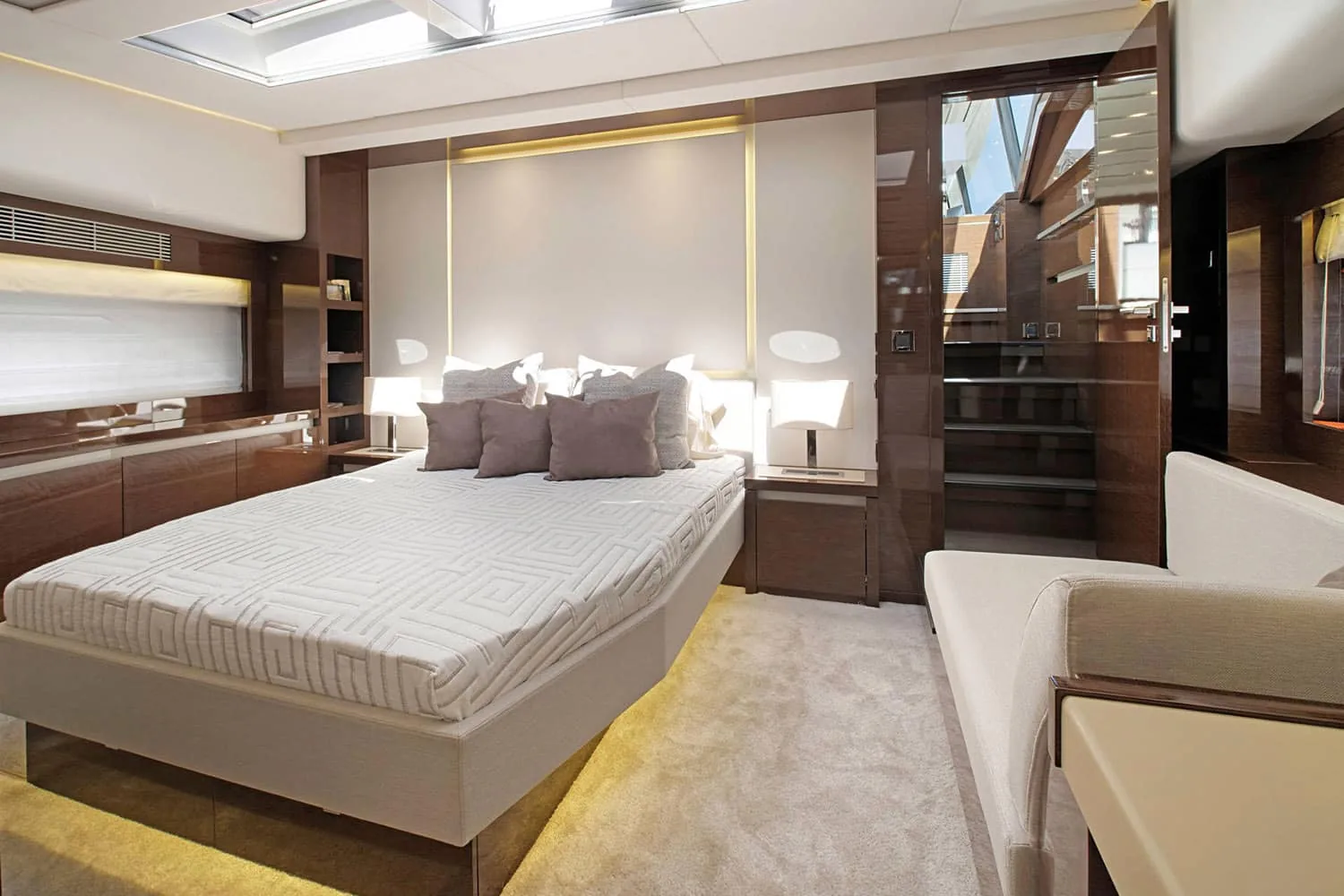 ROMY ONE - photo 28 location yacht Monaco