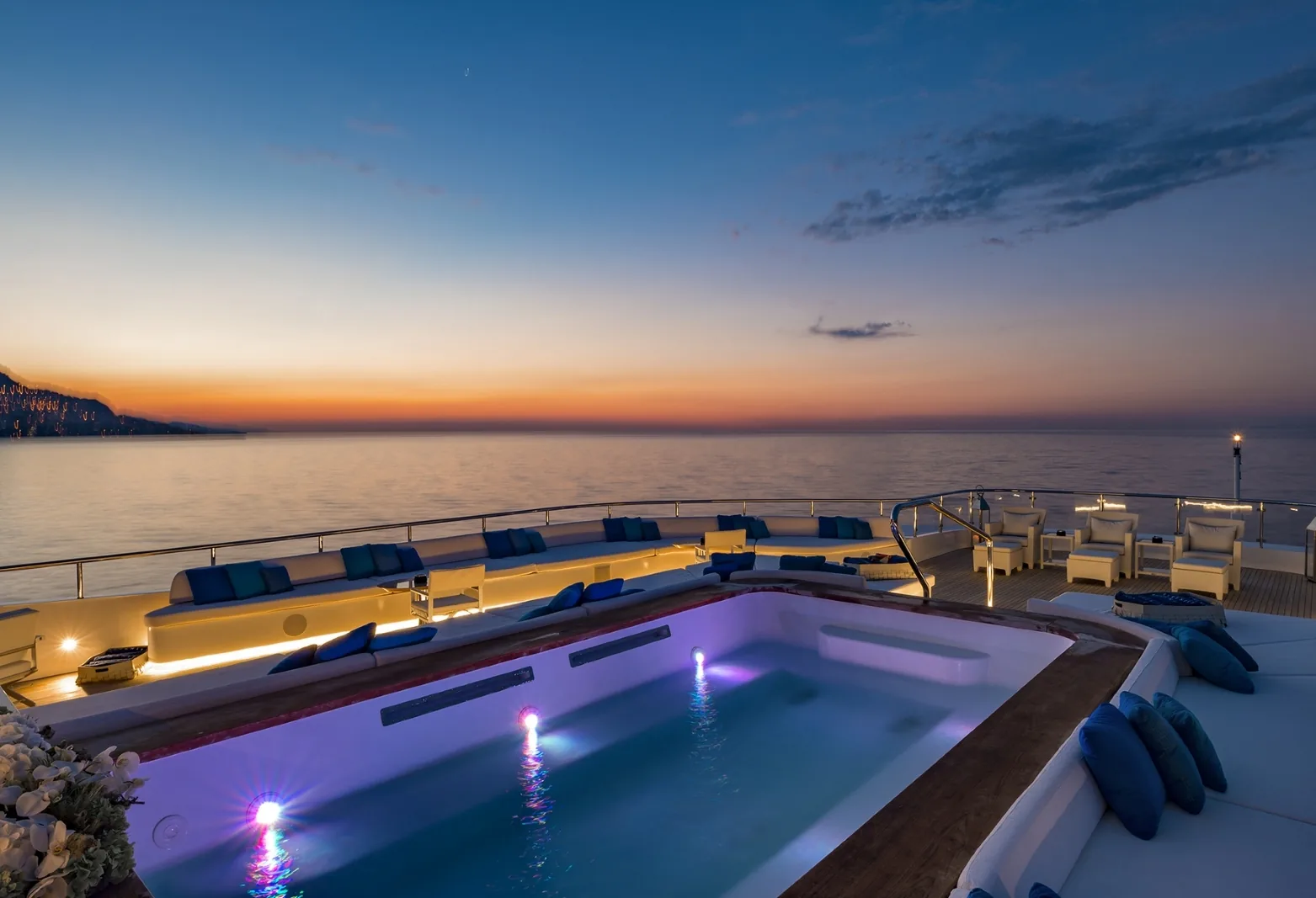 SERENITY - photo 4 location yacht Monaco