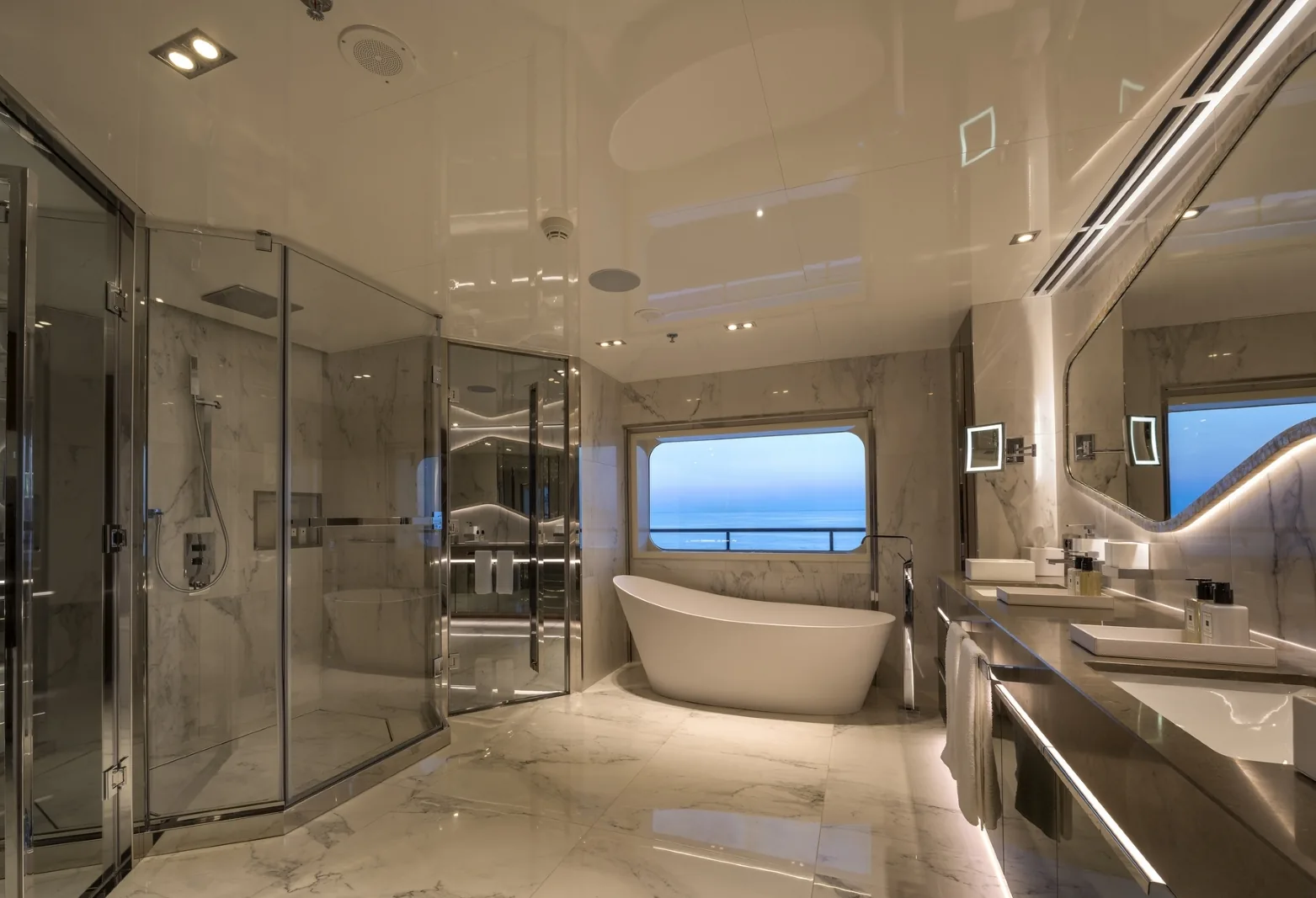 SERENITY - photo 26 location yacht Monaco