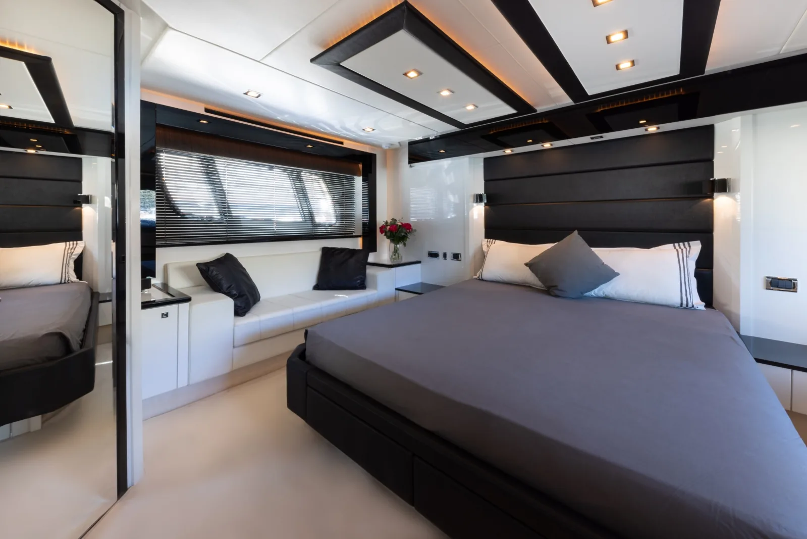 STAR OF SEVEN SEAS - photo 13 location yacht Monaco