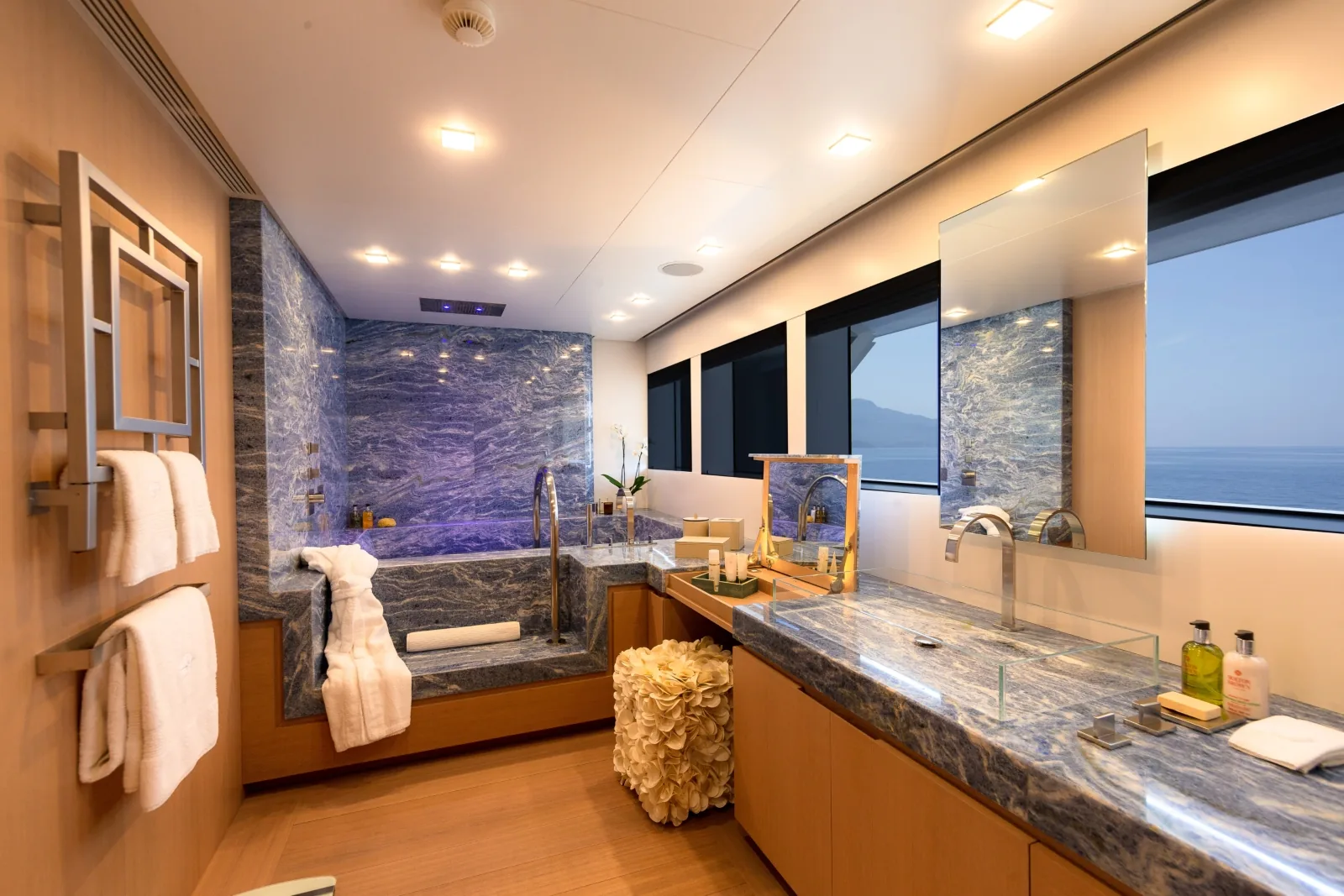 STELLA MARIS - photo 18 location yacht Monaco