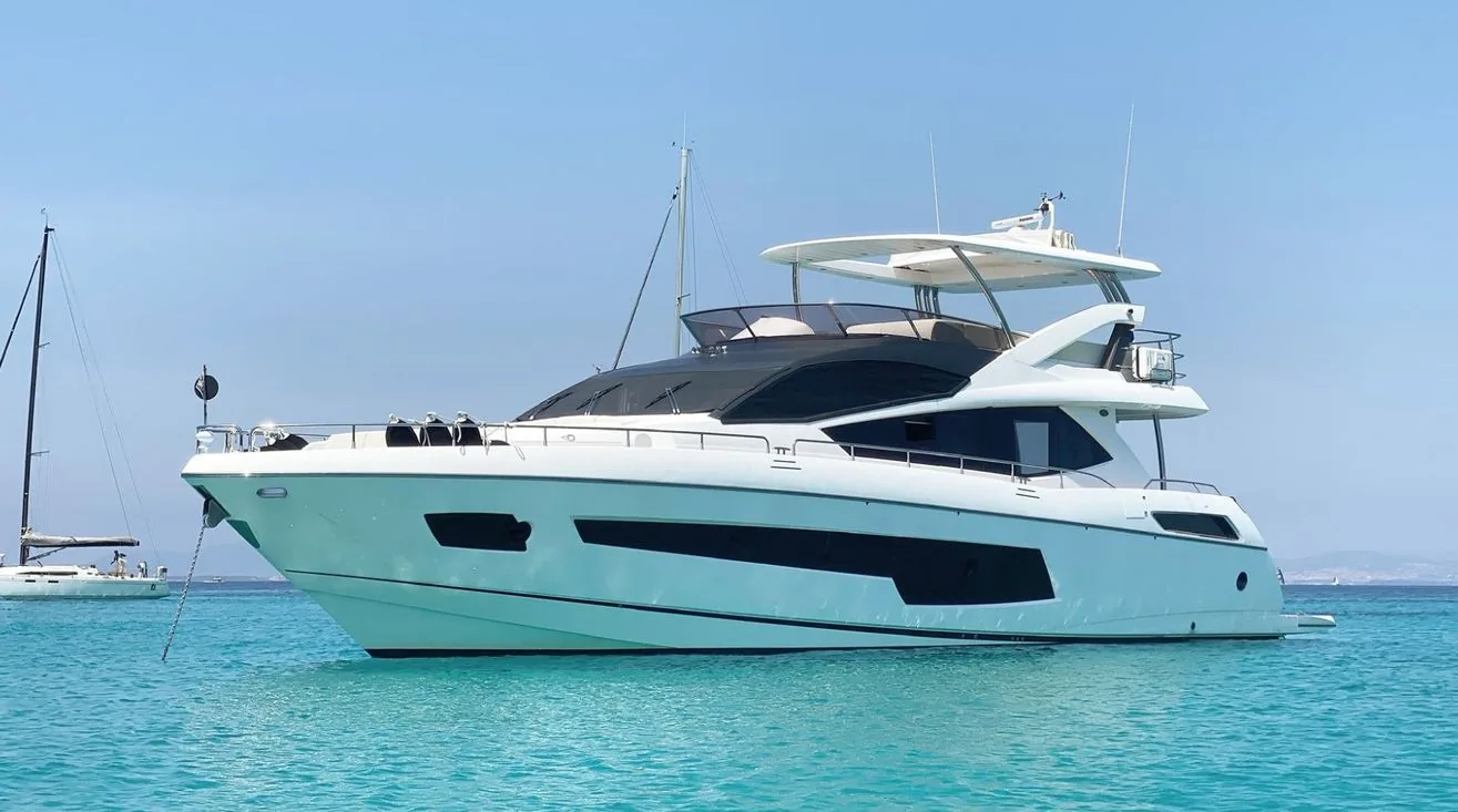 SUNSEEKER 75 - photo 2 location yacht Monaco