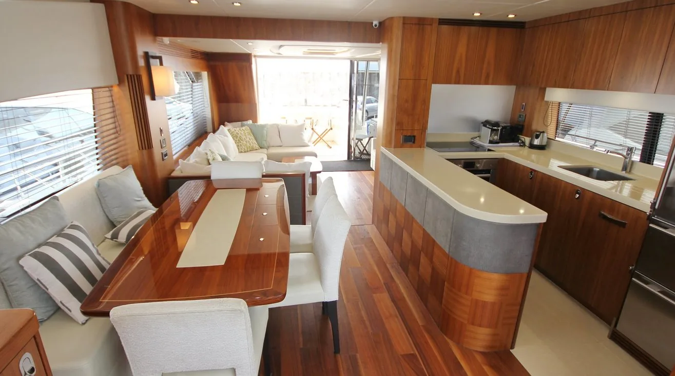 SUNSEEKER 75 - photo 10 location yacht Monaco
