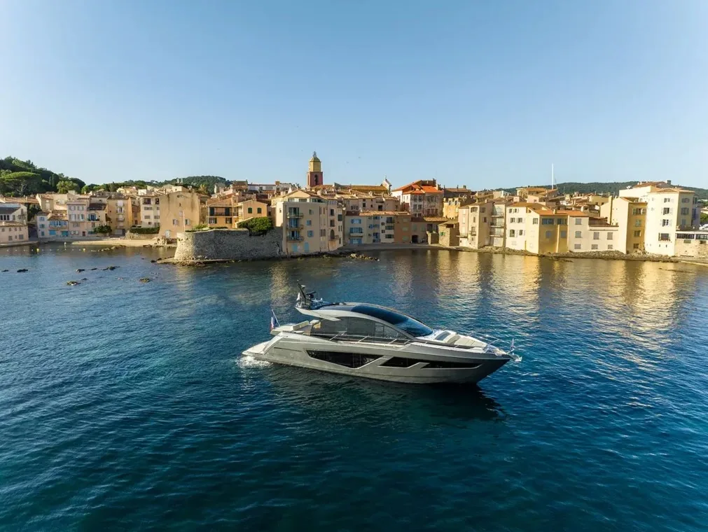 SUNSEEKER PREDATOR 65 - photo 2 location yacht Monaco