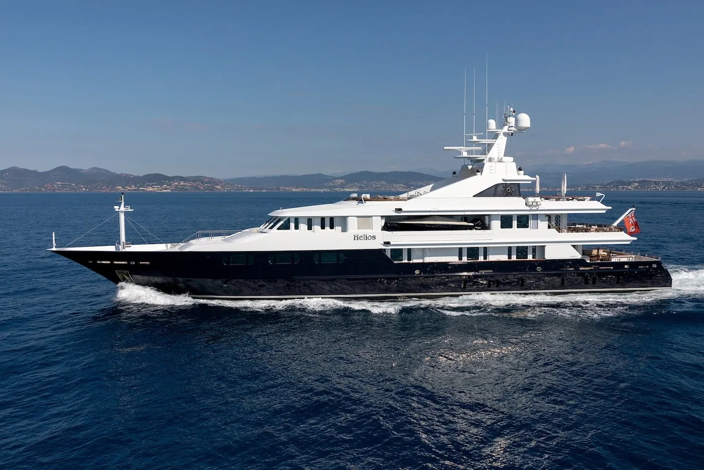 TREEHOUSE - photo 3 location yacht Monaco