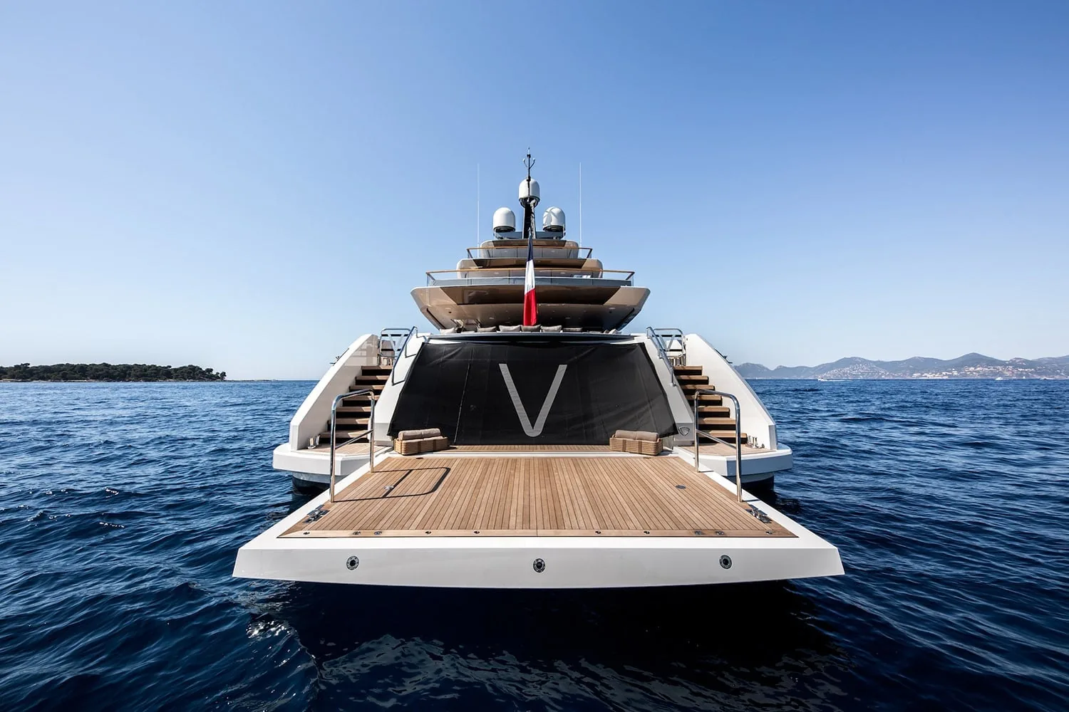 VERTIGE - photo 10 location yacht Monaco