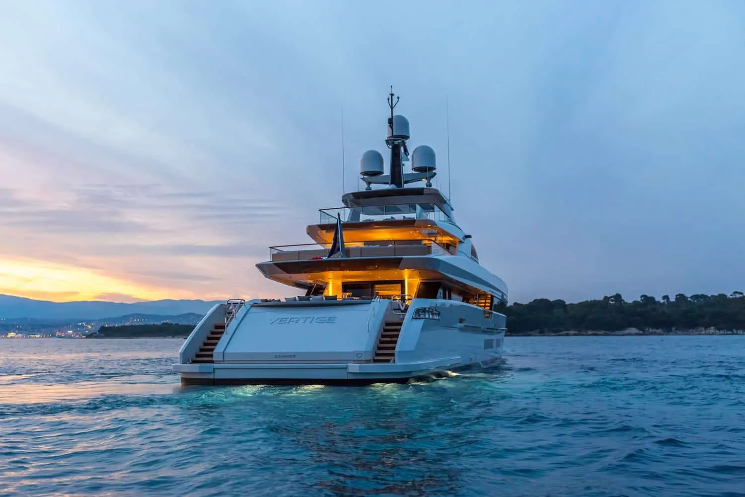 VERTIGE - photo 12 location yacht Monaco