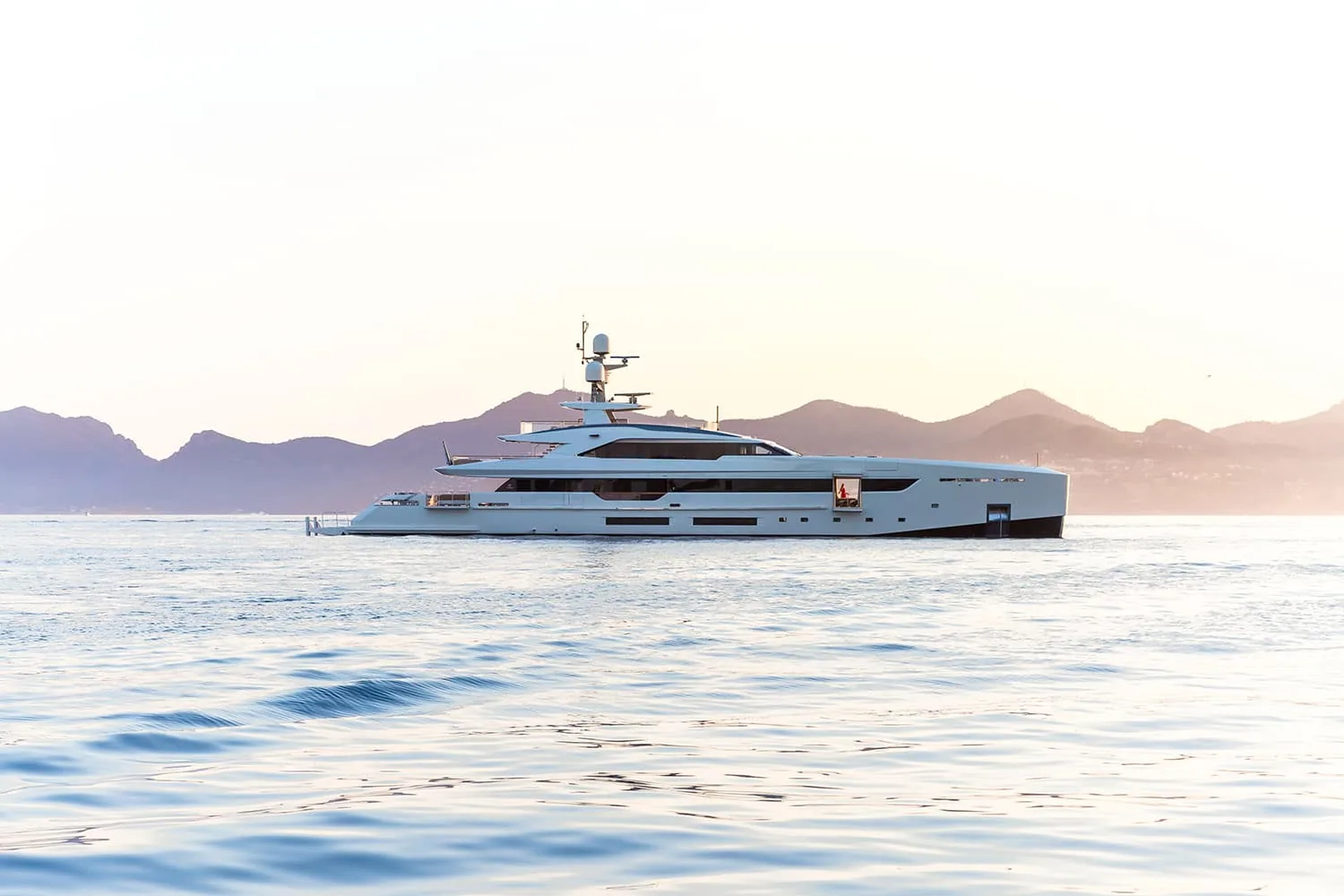 VERTIGE - photo 15 location yacht Monaco
