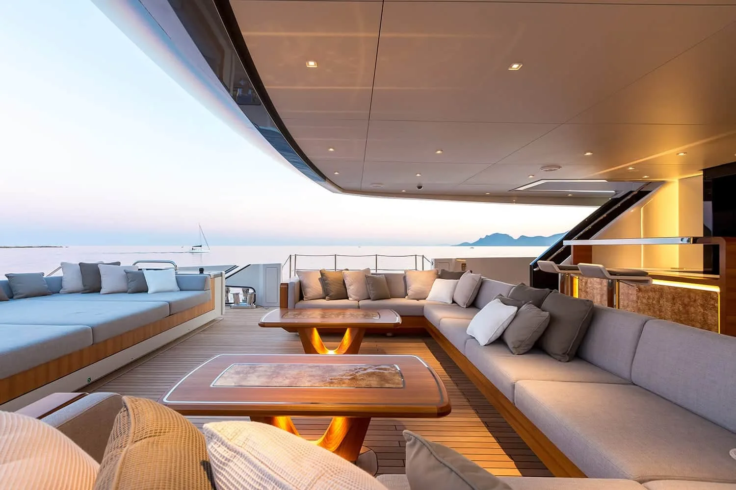 VERTIGE - photo 19 location yacht Monaco