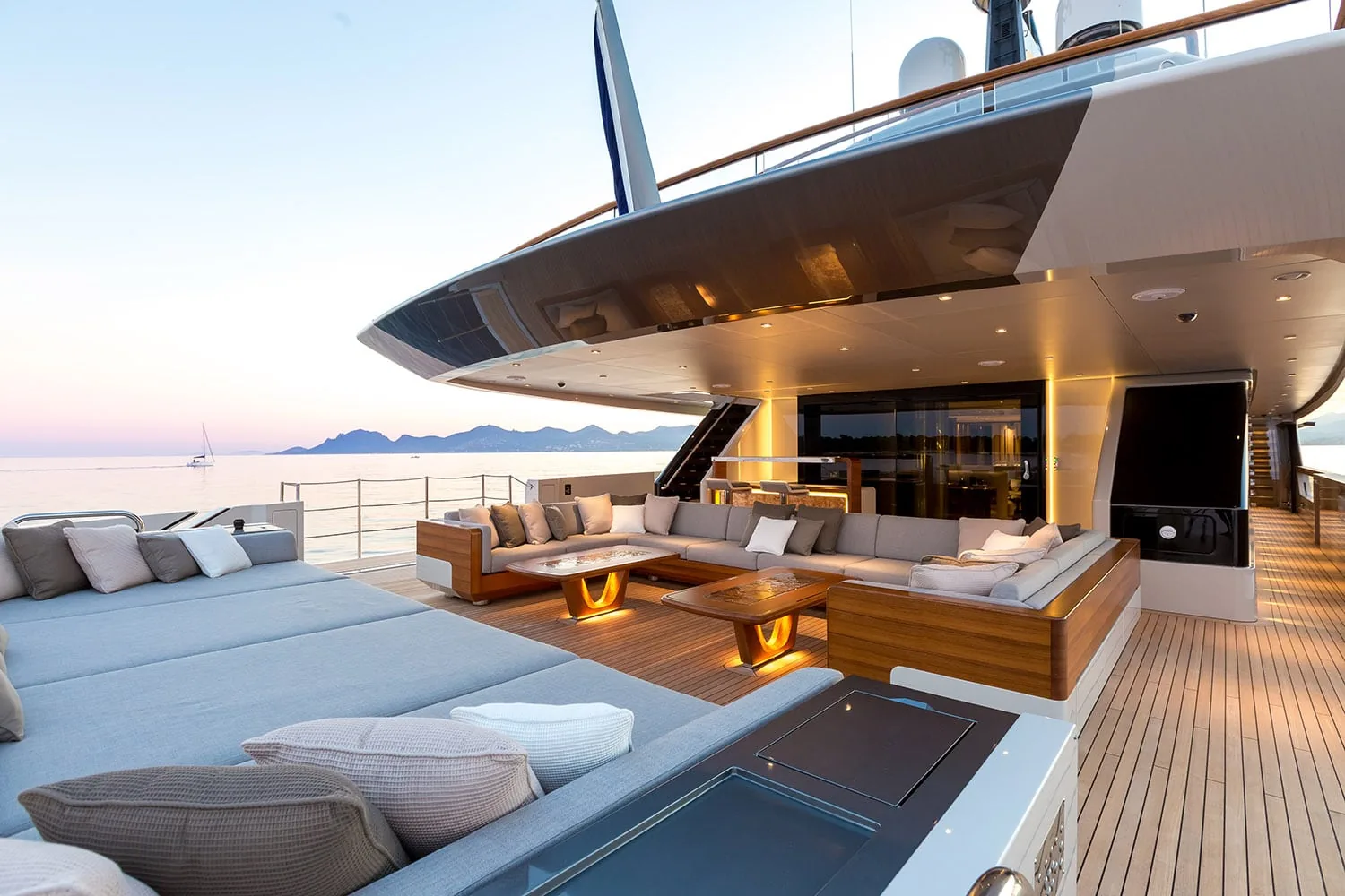 VERTIGE - photo 21 location yacht Monaco