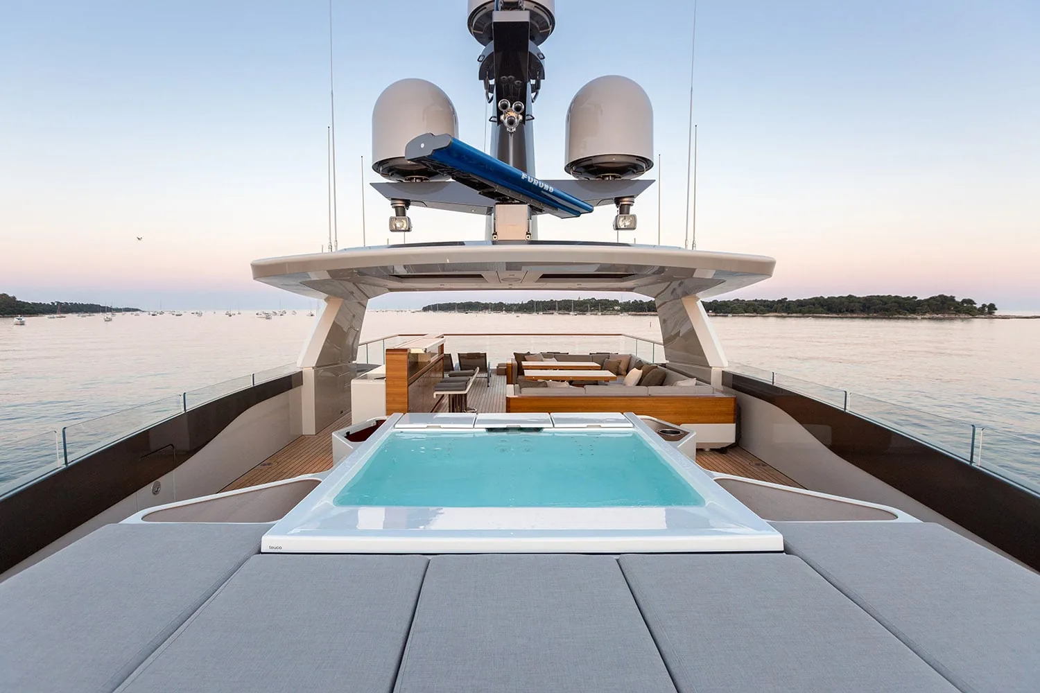 VERTIGE - photo 28 location yacht Monaco