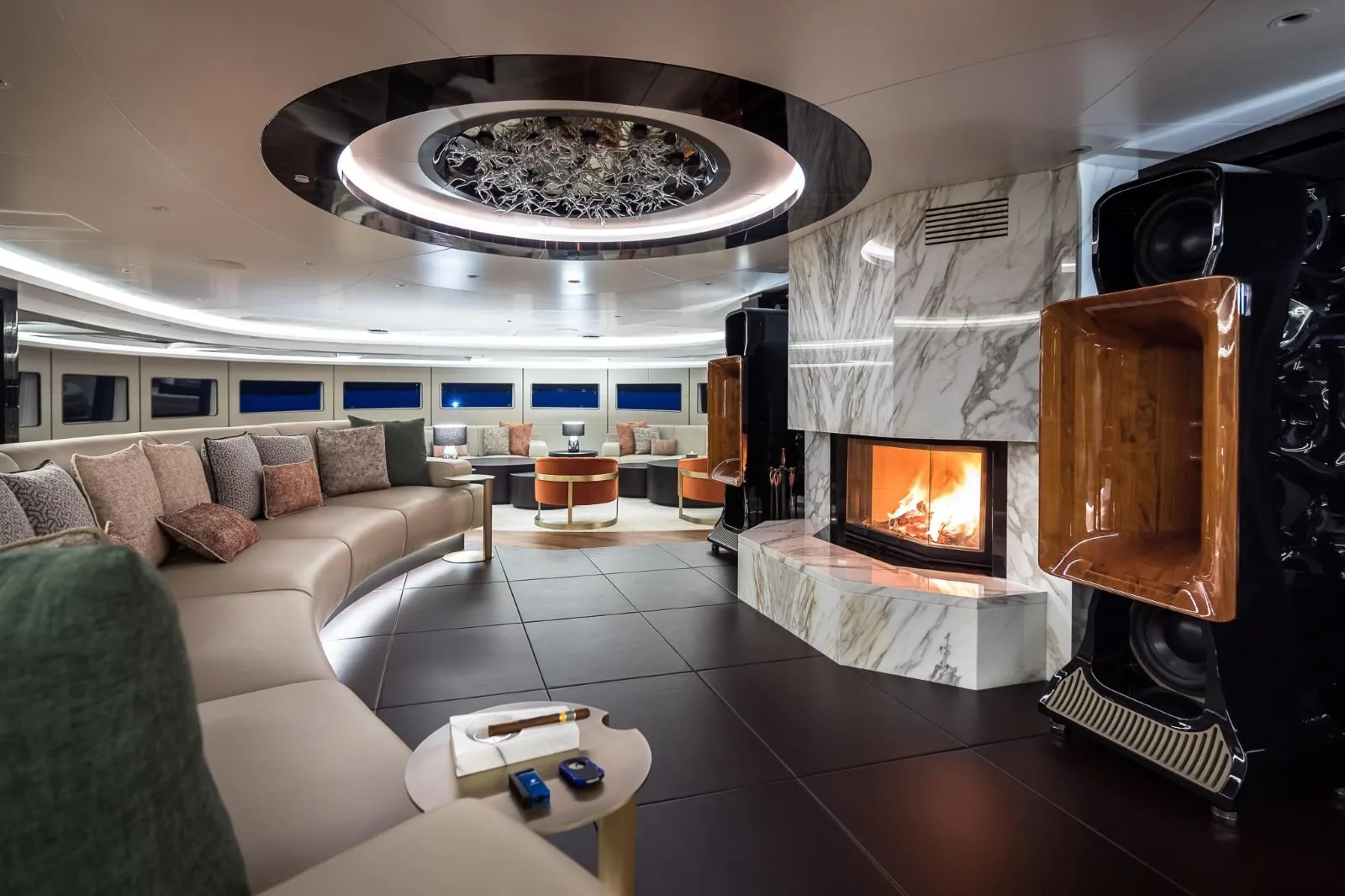 VICTORIOUS - photo 16 location yacht Monaco