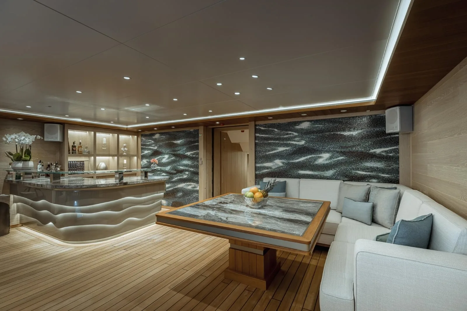 VICTORIOUS - photo 28 location yacht Monaco